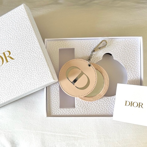 DIOR Beauty Pocket Mirror - Picture 2 of 8